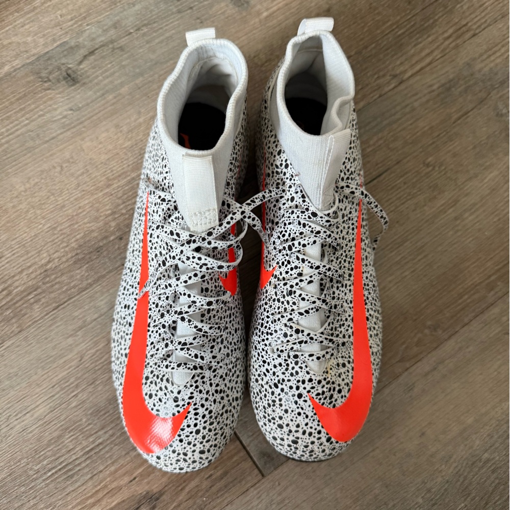 Nike CR7 Mercurial Superfly Cleats 6.5Y